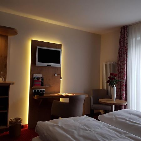 Auszeit Am Park Hotel บาดเดือร์คไฮม์ ภายนอก รูปภาพ