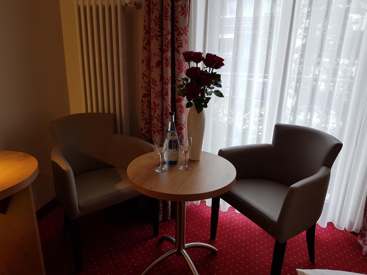 Auszeit Am Park Hotel บาดเดือร์คไฮม์ ภายนอก รูปภาพ