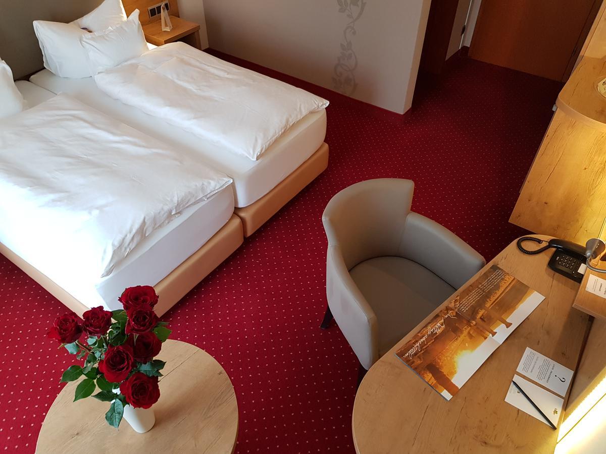 Auszeit Am Park Hotel บาดเดือร์คไฮม์ ภายนอก รูปภาพ